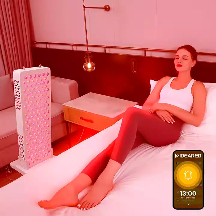 Uno Vita's RLPRO200 LED Therapy Light (full spectrum red light therapy)