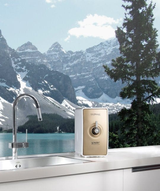 EdelWasser (Goud) ultra schoon water - Uno Vita AS