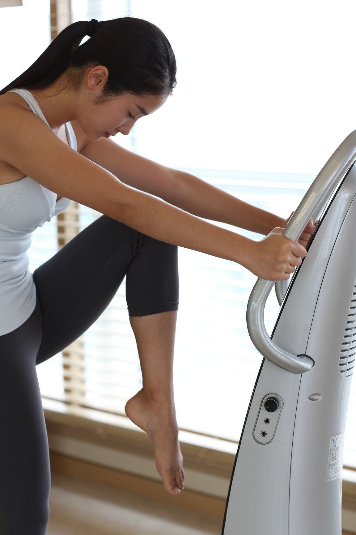 VibraSonic SonicWave Standing Vibration Platform - Stimulation avancée de tout le corps - Uno Vita AS