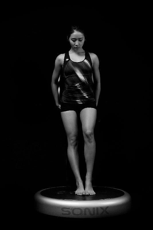 VibraSonic SonicWave Standing Vibration Platform - Stimulation avancée de tout le corps - Uno Vita AS