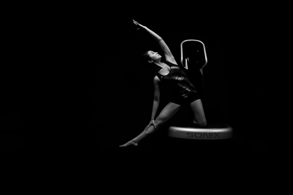 VibraSonic SonicWave Standing Vibration Platform - Stimulation avancée de tout le corps - Uno Vita AS