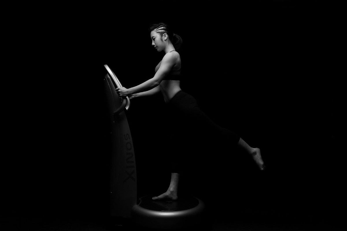 VibraSonic SonicWave Standing Vibration Platform - Stimulation avancée de tout le corps - Uno Vita AS