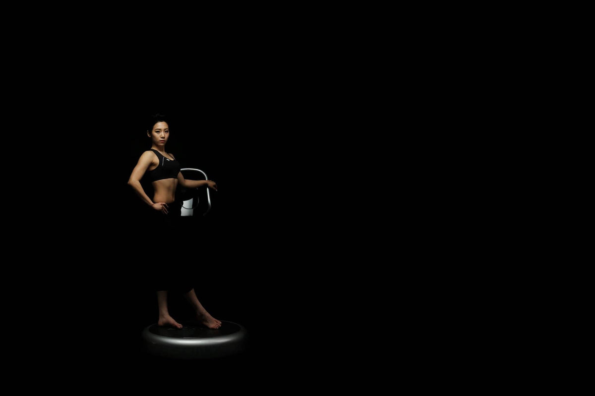 VibraSonic SonicWave Standing Vibration Platform - Stimulation avancée de tout le corps - Uno Vita AS