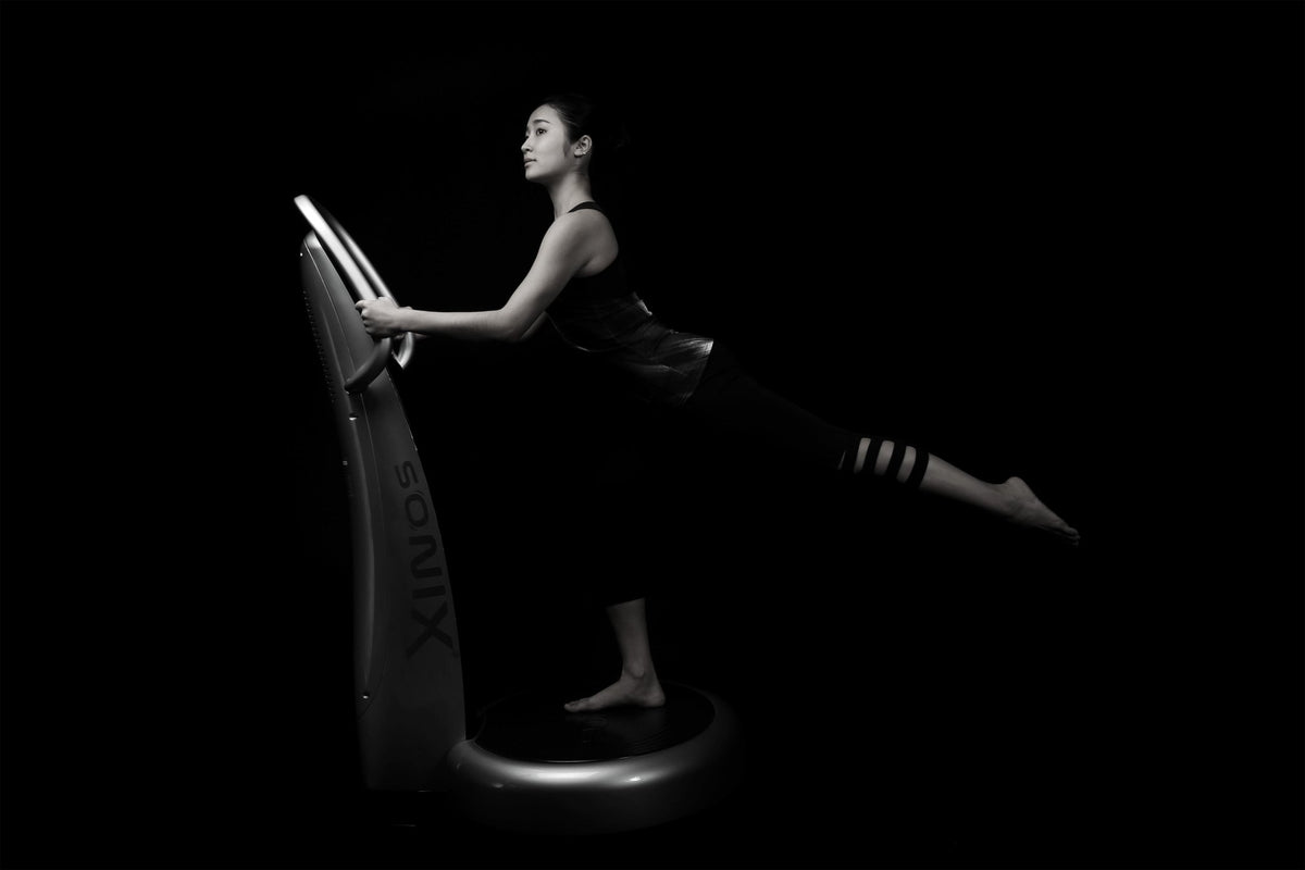 VibraSonic SonicWave Standing Vibration Platform - Stimulation avancée de tout le corps - Uno Vita AS