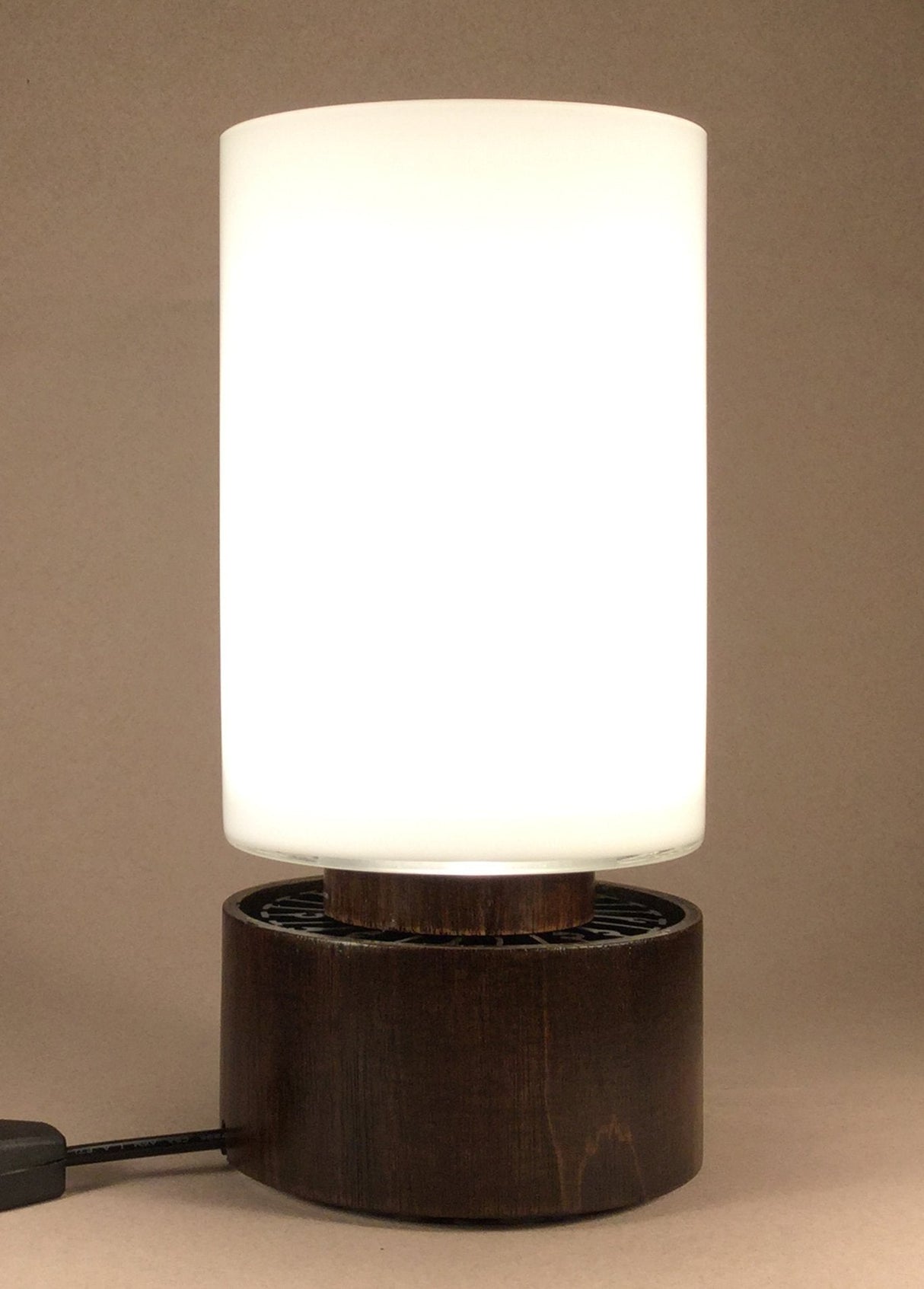 Day lamp - Sunshine in a bottle (walnut) - Uno Vita AS