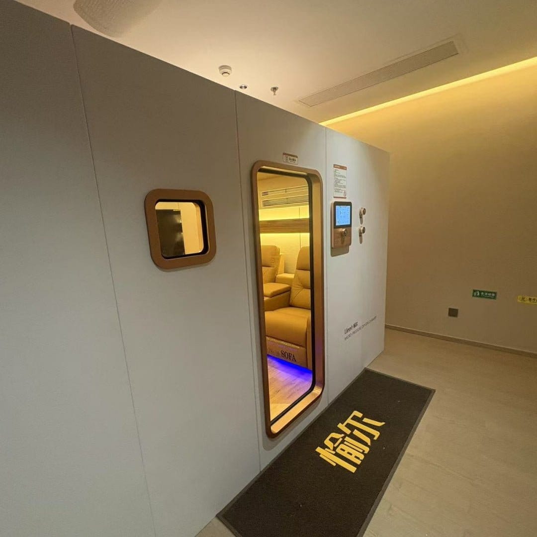 Uno Vitan Ueerl H8 Luxury Version Hard - Shell hyperbarinen happikammio 4 hengelle - Uno Vita AS