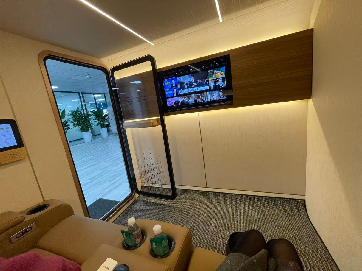 Uno Vita's Ueerl V6 Premium Edition Hard-Shell Hyperbaric Oxygen Chamber for 2 Persons