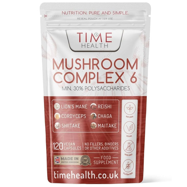 Mushroom Complex 6 pose med 120 kapsler, rød og hvit design med ingredienser som chaga, reishi, løvemanke, cordyceps.