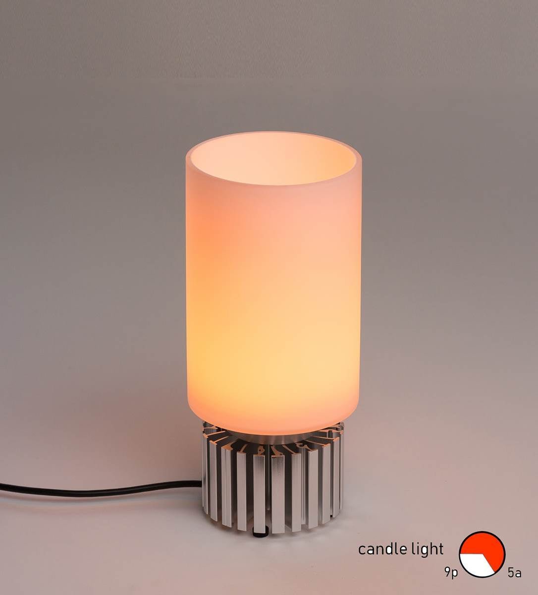 Sunshine in a Bottle (Silberfarbener Metallsockel) – Uno Vita AS