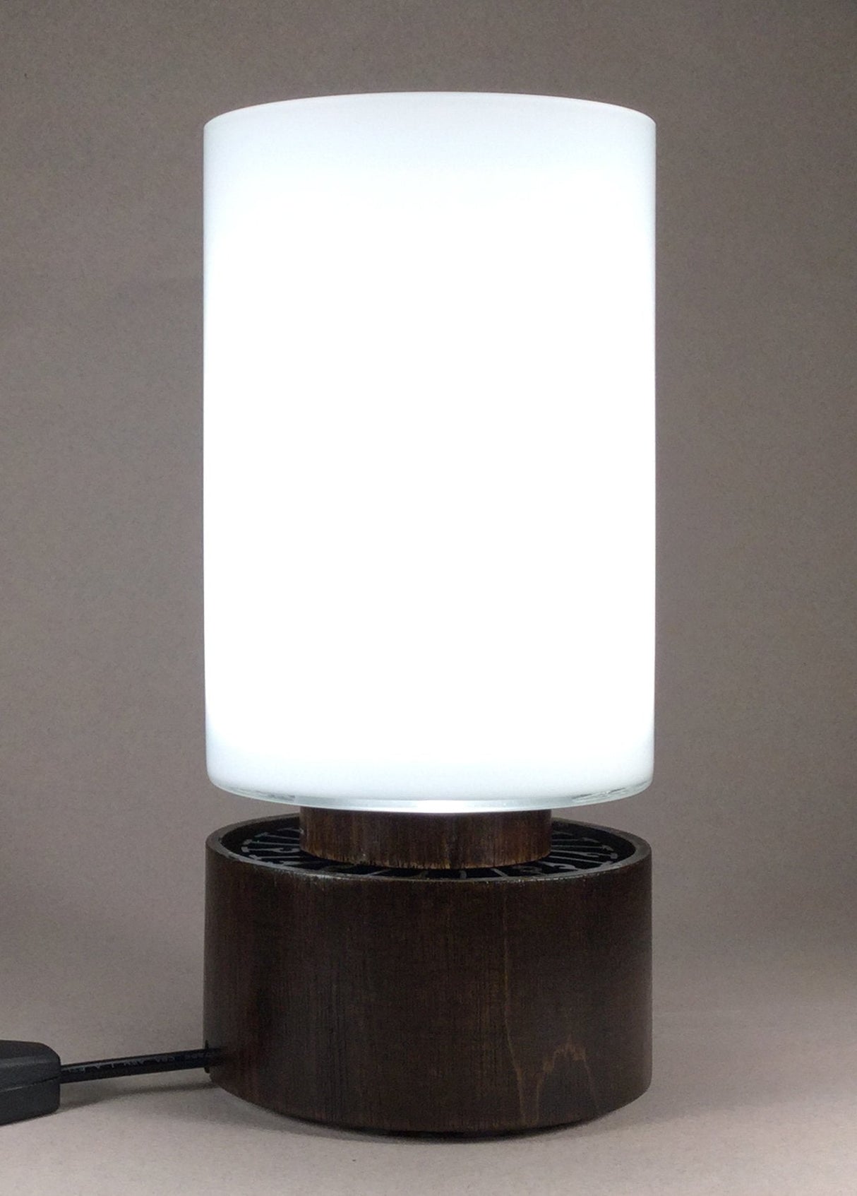 Day lamp - Sunshine in a bottle (walnut) - Uno Vita AS