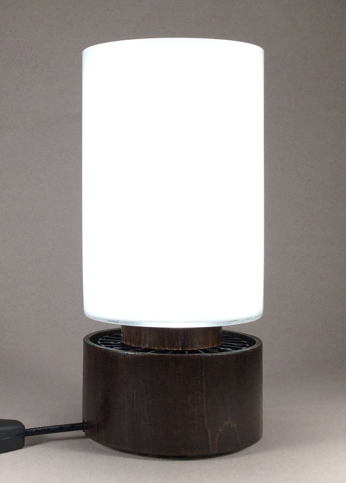 Day lamp - Sunshine in a bottle (walnut) - Uno Vita AS